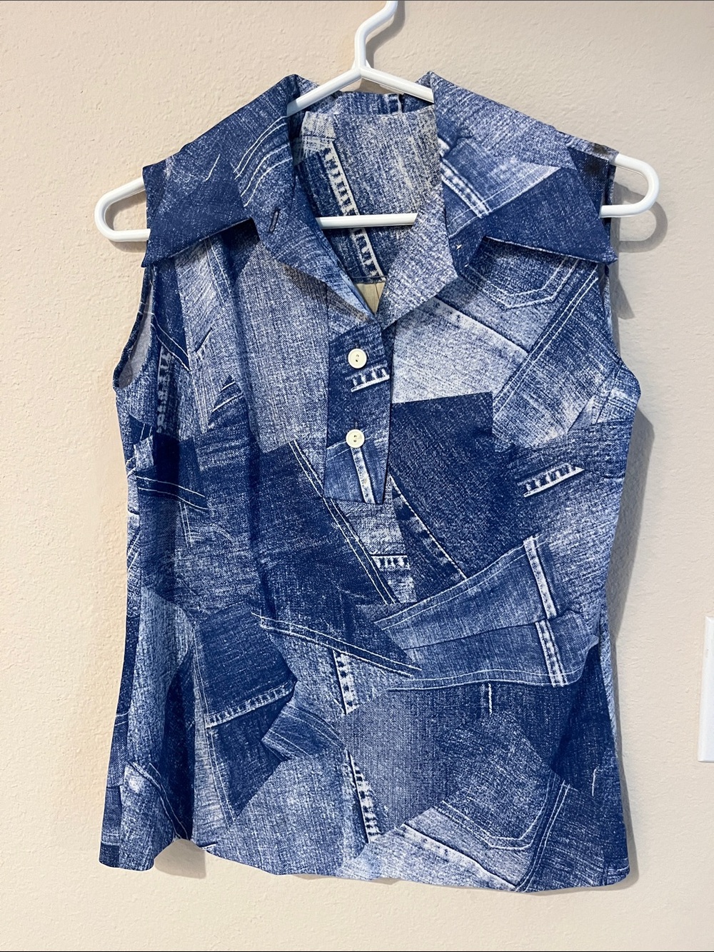 Vintage Sleeveless Denim-Print Collared Tank - Blue